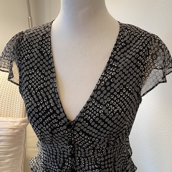 INC Petite Women’s Black & White Short Sleeve Top - 6P - Picture 2 of 7